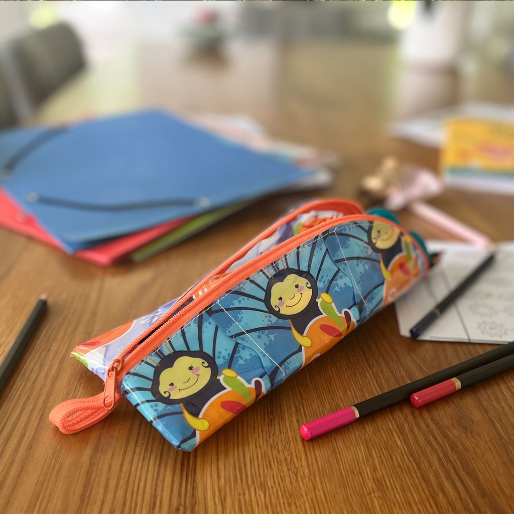 Trousse, étui à crayons jean recyclé - plusieurs coloris disponibles – Les  meilleurs produits et accessoires pour une maison écoresponsable, boutique  zéro déchet au Québec